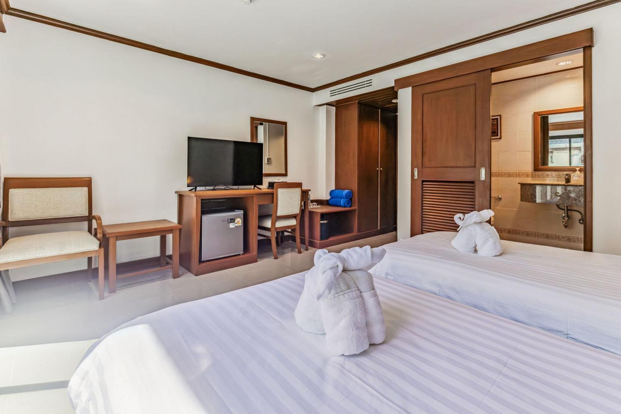 Rattana Beach Hotel Карон Экстерьер фото