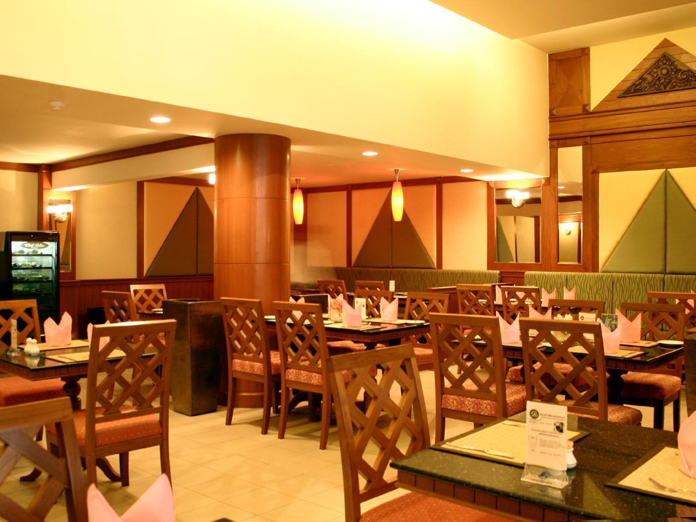 Rattana Beach Hotel Карон Экстерьер фото